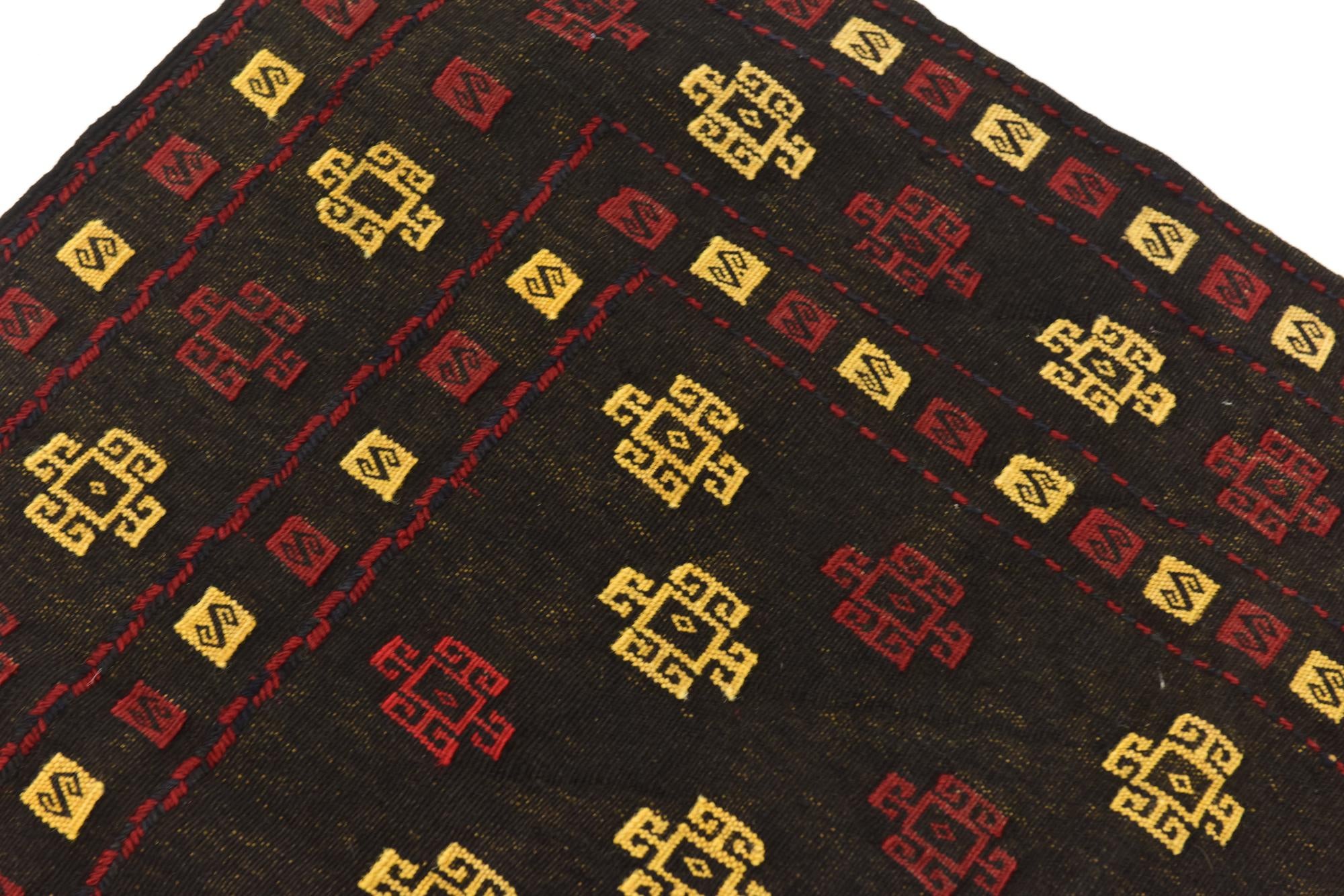 4' x 4' 2 Hand Knotted Sumak Wool Square Rug