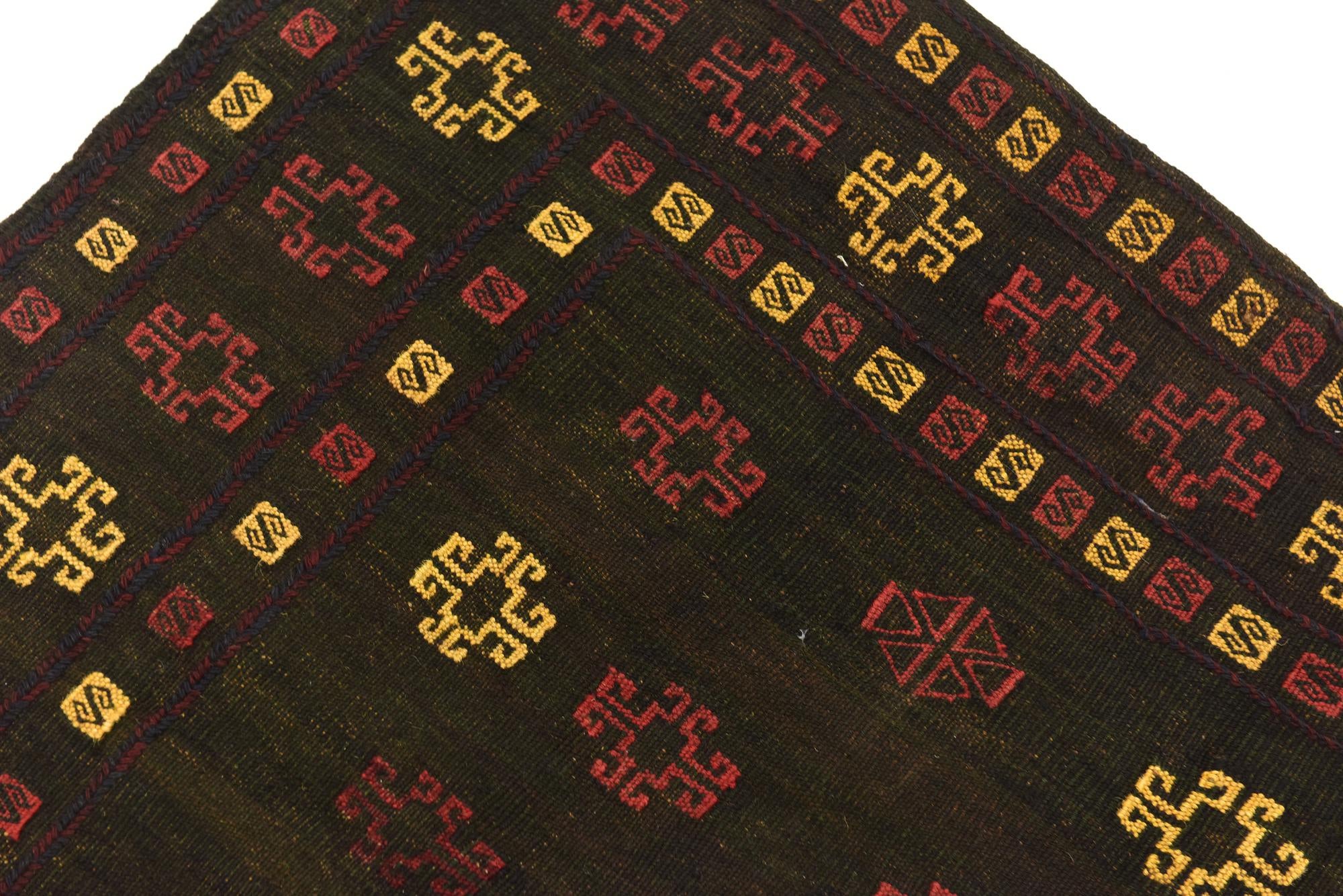 4' 2 x 4' 3 Hand Knotted Sumak Wool Square Rug