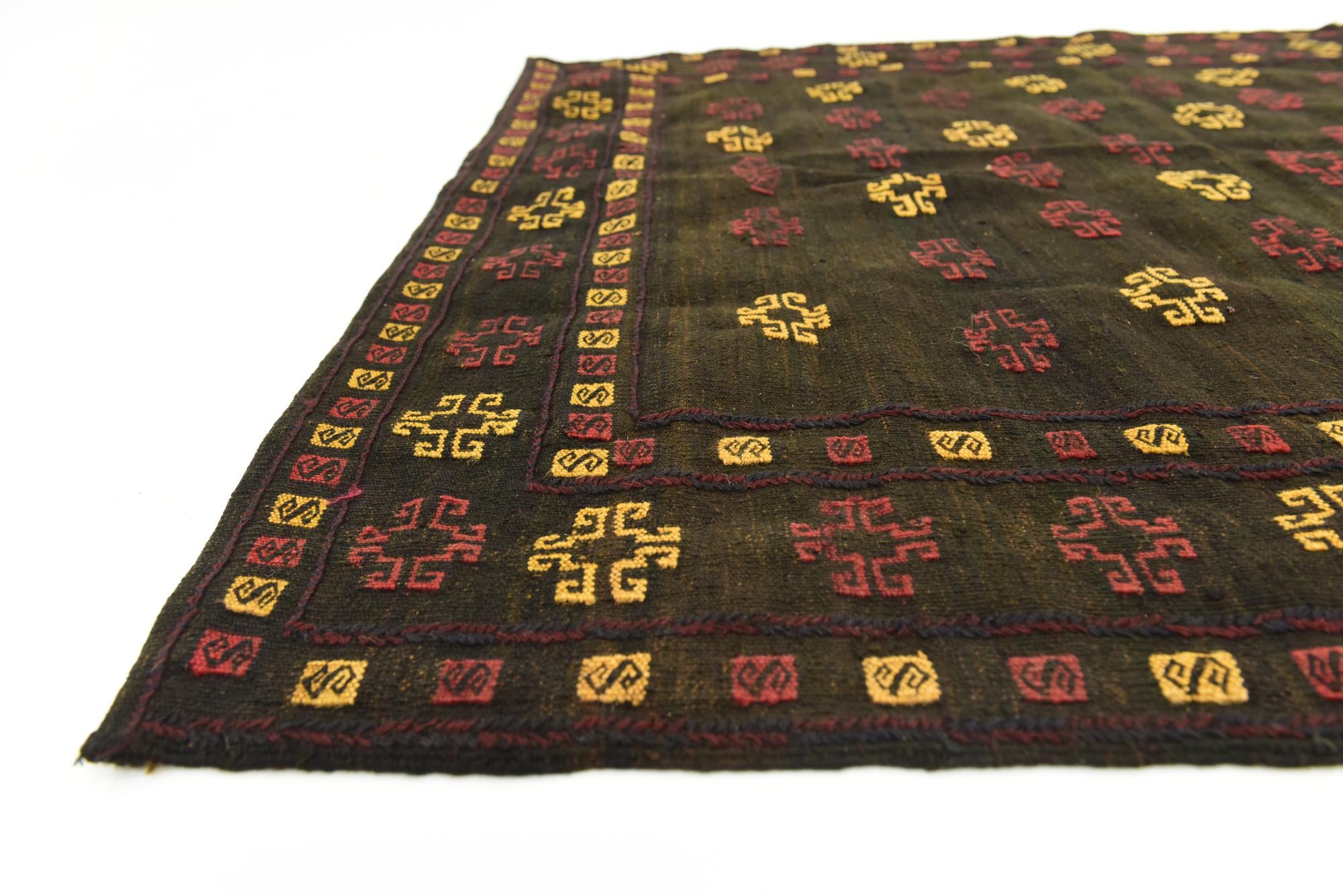 4' 2 x 4' 3 Hand Knotted Sumak Wool Square Rug