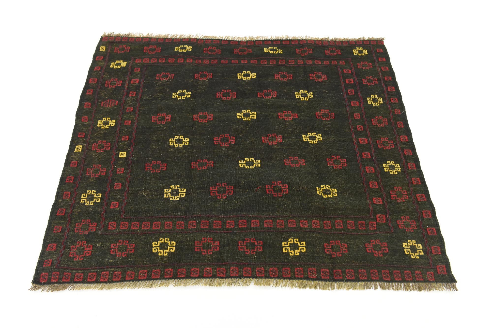 4' 2 x 4' 3 Hand Knotted Sumak Wool Square Rug