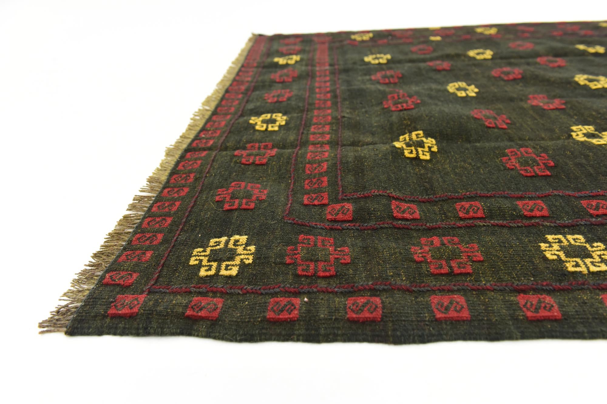 4' 2 x 4' 3 Hand Knotted Sumak Wool Square Rug