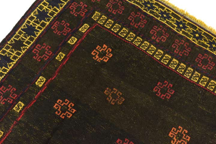 4' 2 x 4' 3 Hand Knotted Sumak Wool Square Rug