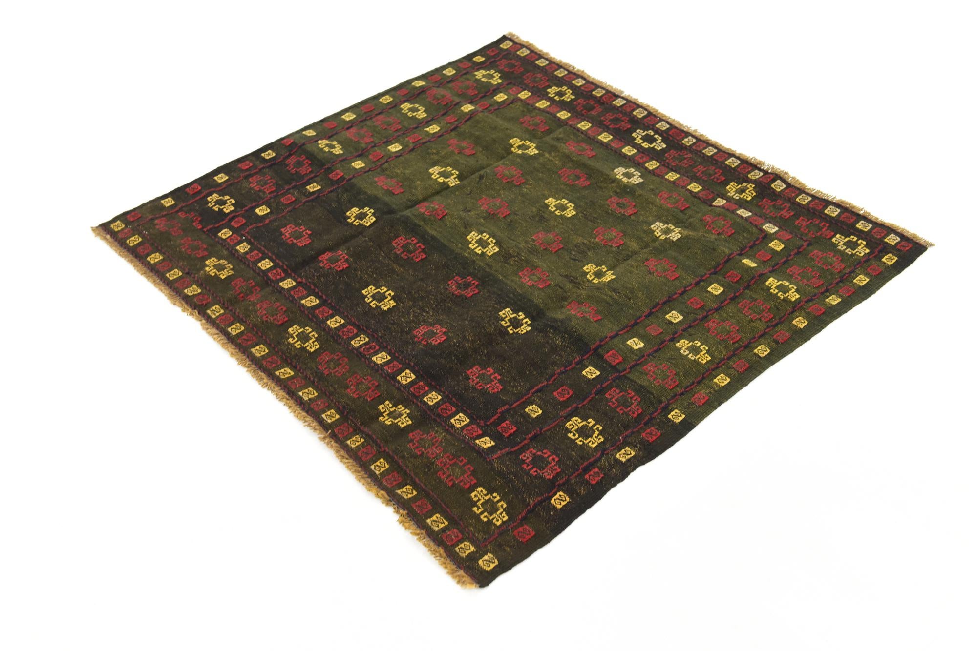 4' 2 x 4' 2 Hand Knotted Sumak Wool Square Rug