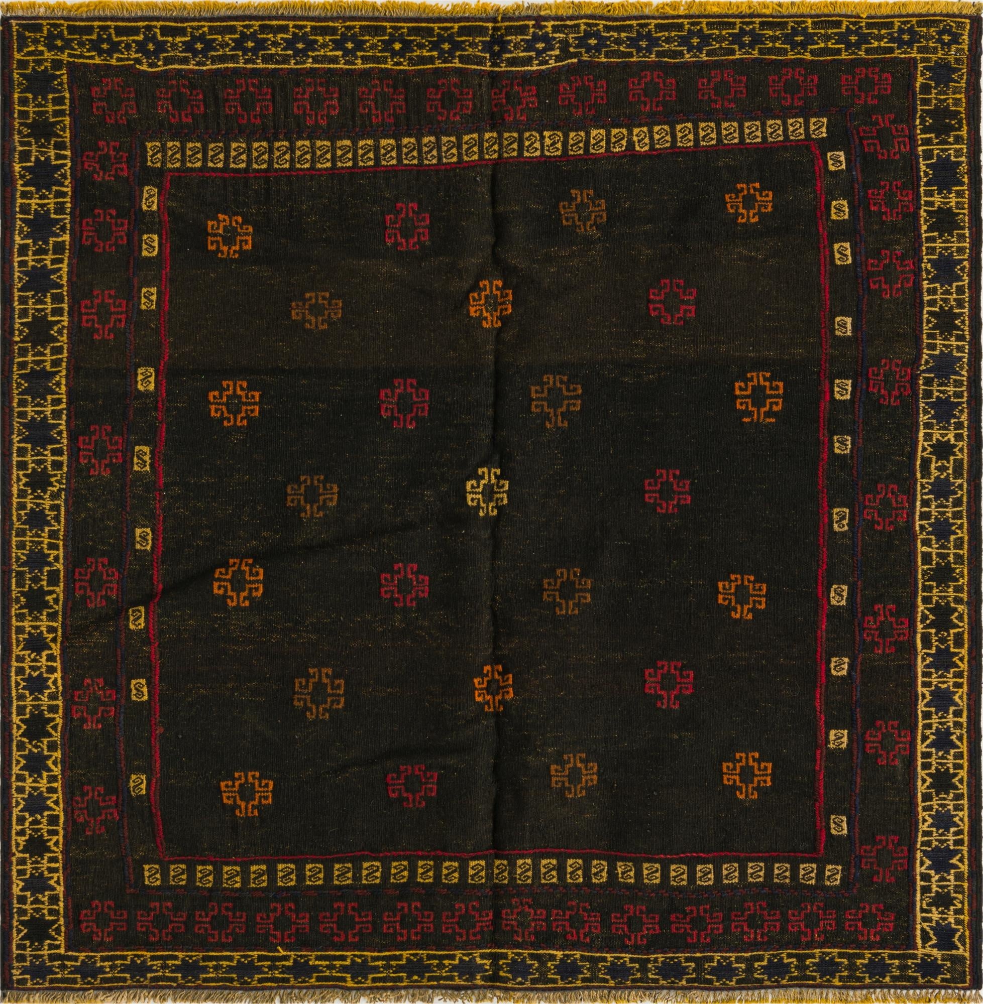 4' 2 x 4' 3  Hand Knotted Sumak Wool Square Rug