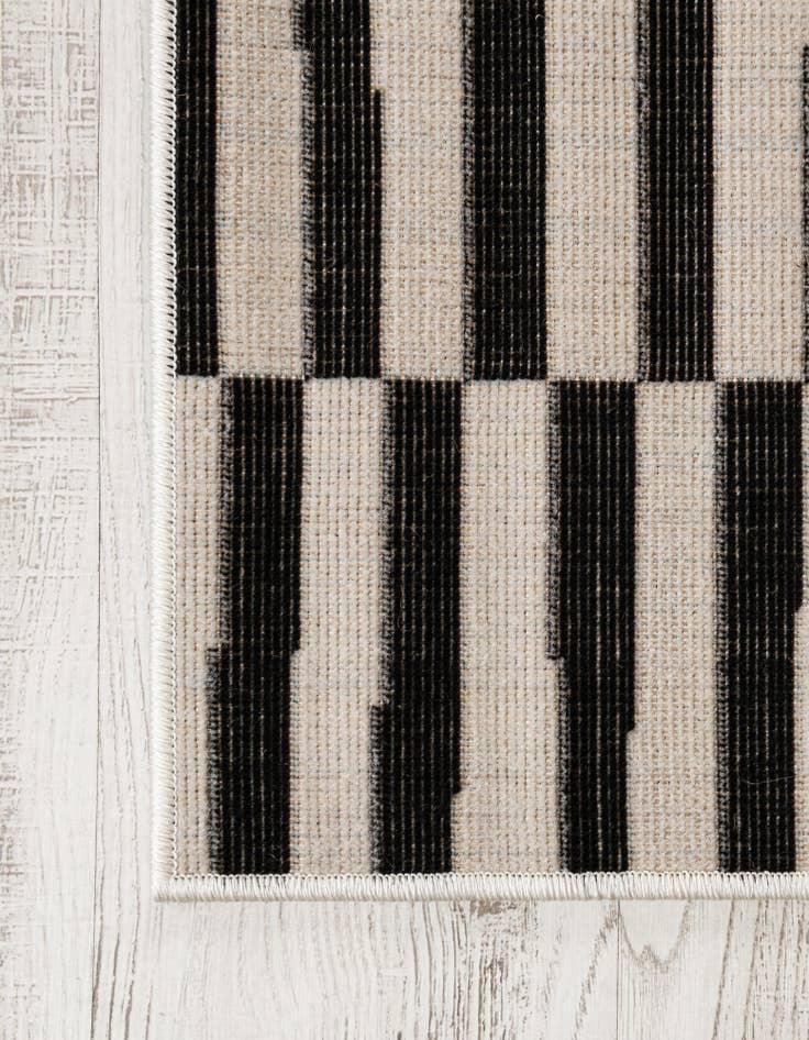 Detail image of 10' x 10' Tribeca Square Rug
