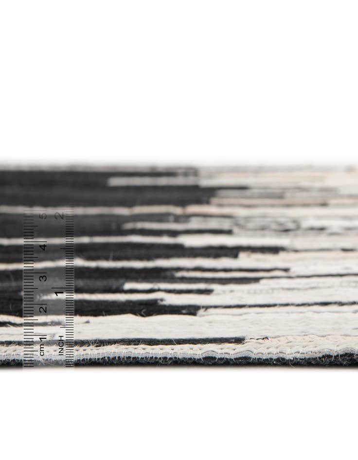 Detail image of 7' 10 x 7' 10 Cowhide Leather Round Rug