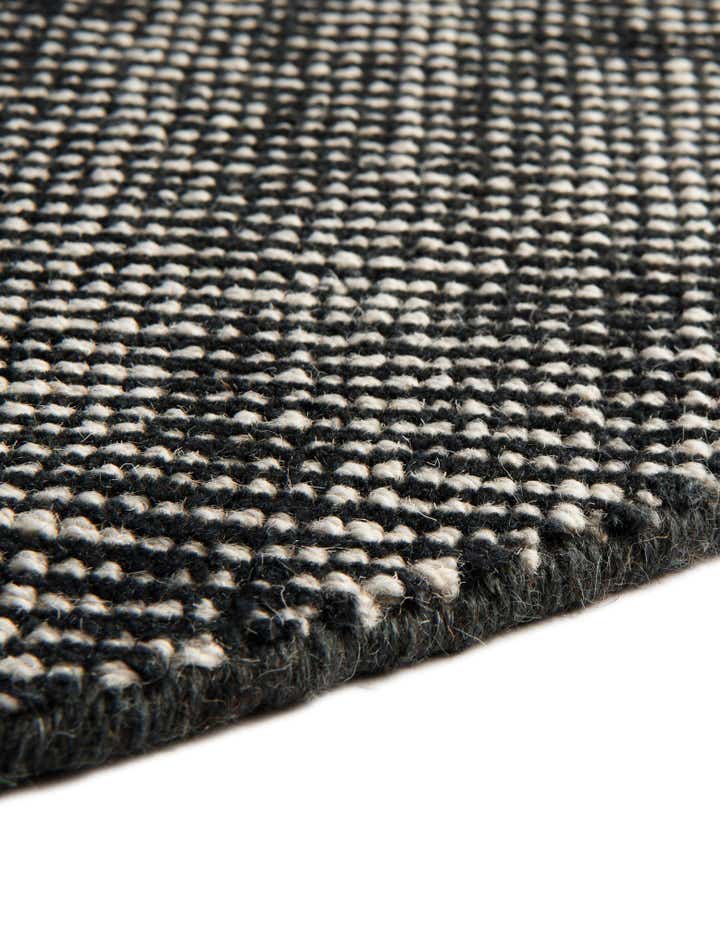 6' 1 x 6' 1 Hand Woven Jill Zarin English Manor Wool Round Rug