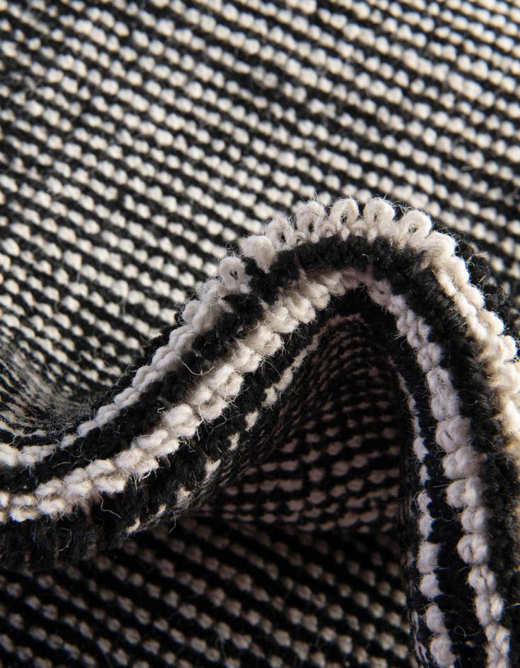 Detail image of 2' x 5' 1 Hand Woven Jill Zarin English Manor Farmhouse Wool Runner Rug