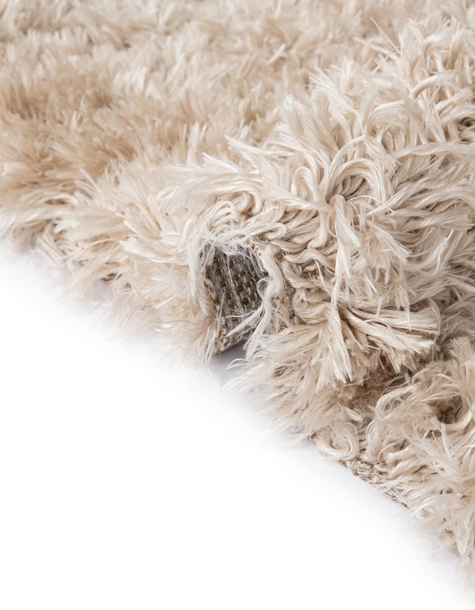 5' 3 x 8' Marilyn Monroe™ Shag Oval Rug
