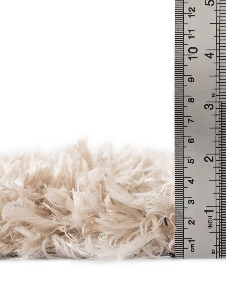 Detail image of 10' x 14' Marilyn Monroe™ Shag Rug