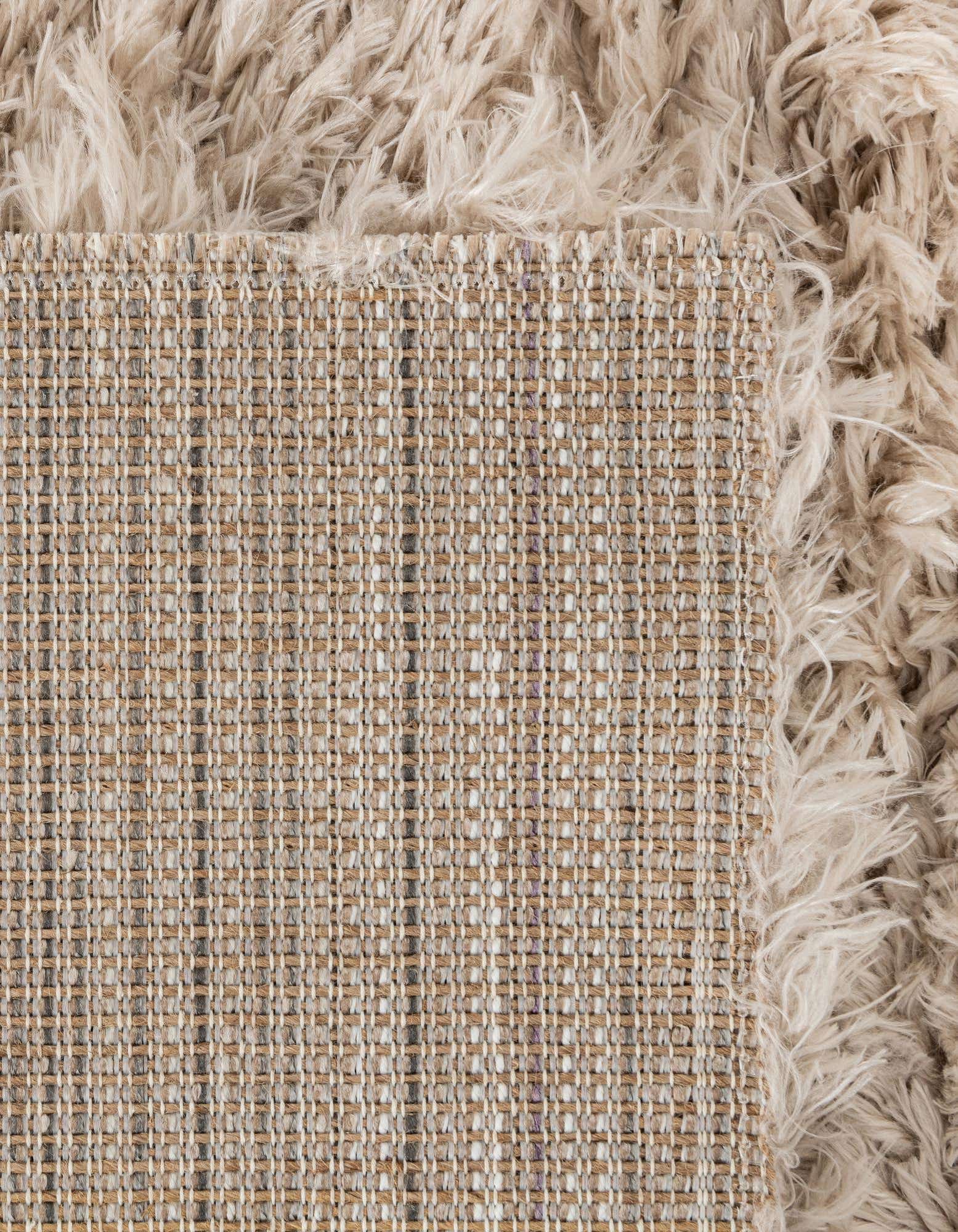 Detail image of 183cm x 275cm Opulence Rug