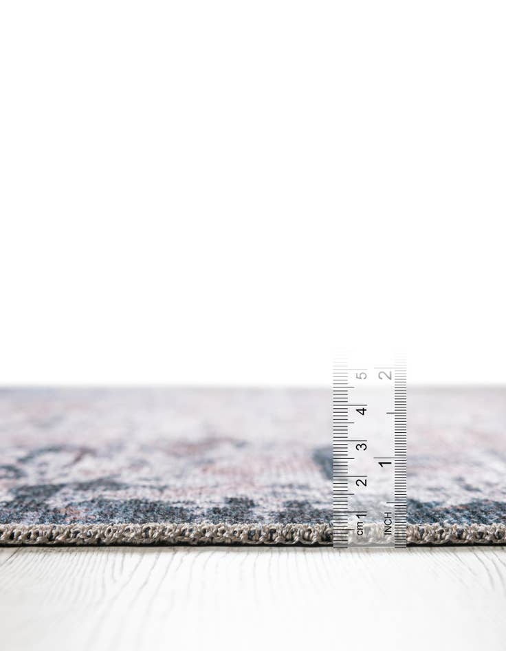 Detail image of 7' 10 x 7' 10 Yara Square Rug