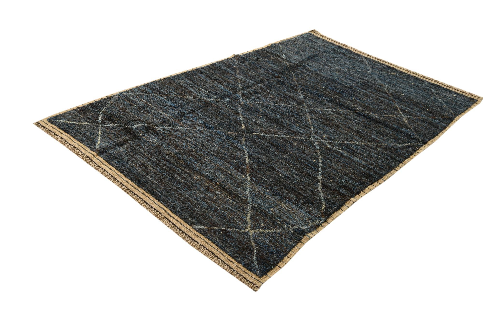 5' 2 x 8' 7 Hand Knotted Moroccan Wool Rug