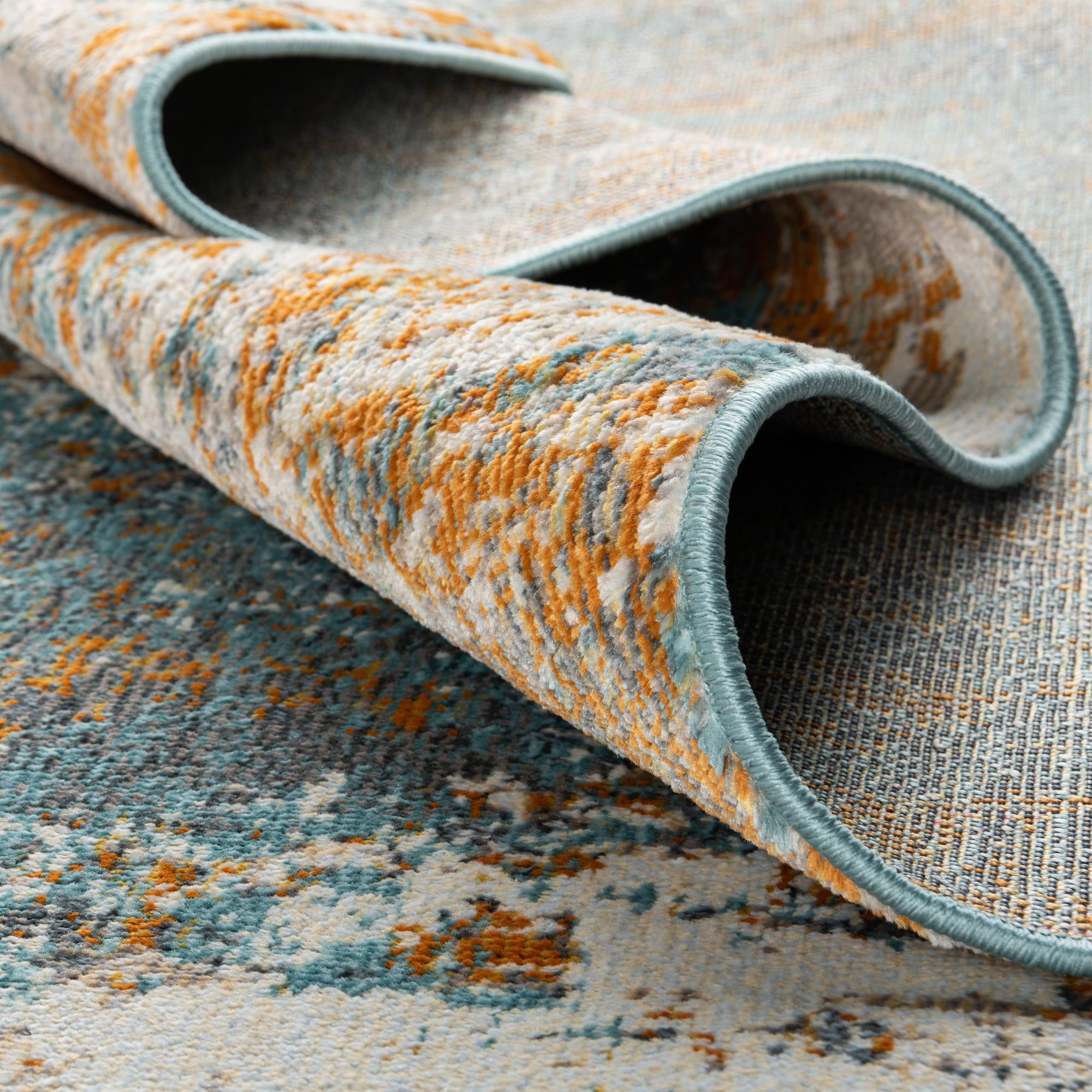 3' 3 x 5' 3 Paragon Oval Rug