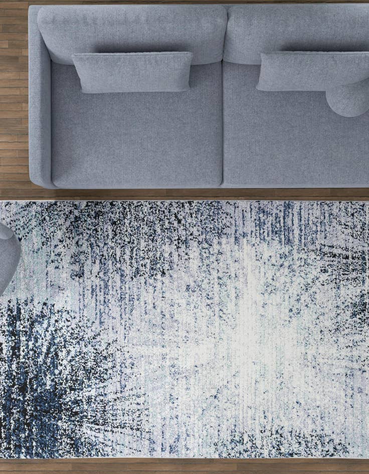 Detail image of 4' 1 x 6' 1 Tucson Rug