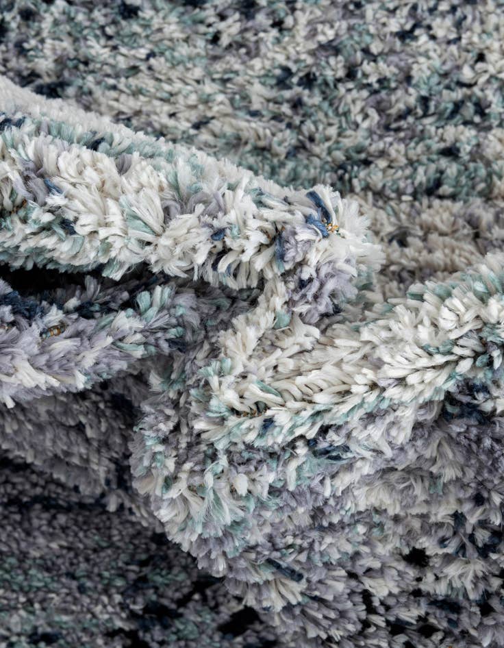 Detail image of 4' 1 x 6' 1 Tucson Rug