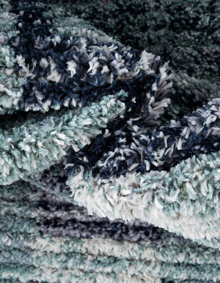 Detail image of 4' 1 x 6' 1 Tucson Rug