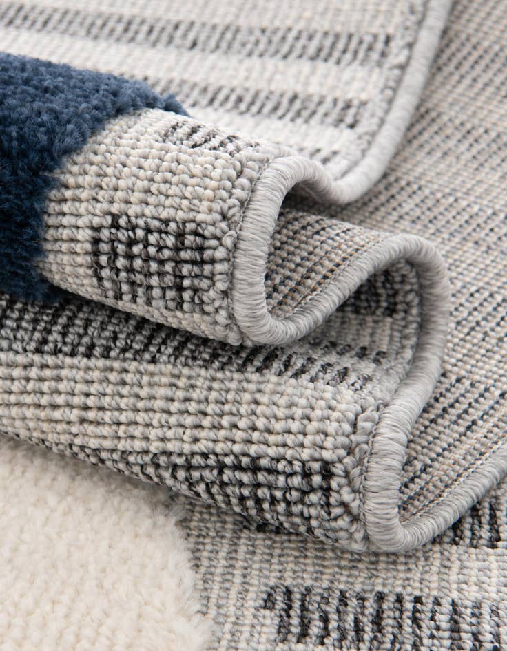 Detail image of 7' 10 x 7' 10 Whimsy Kids Square Rug