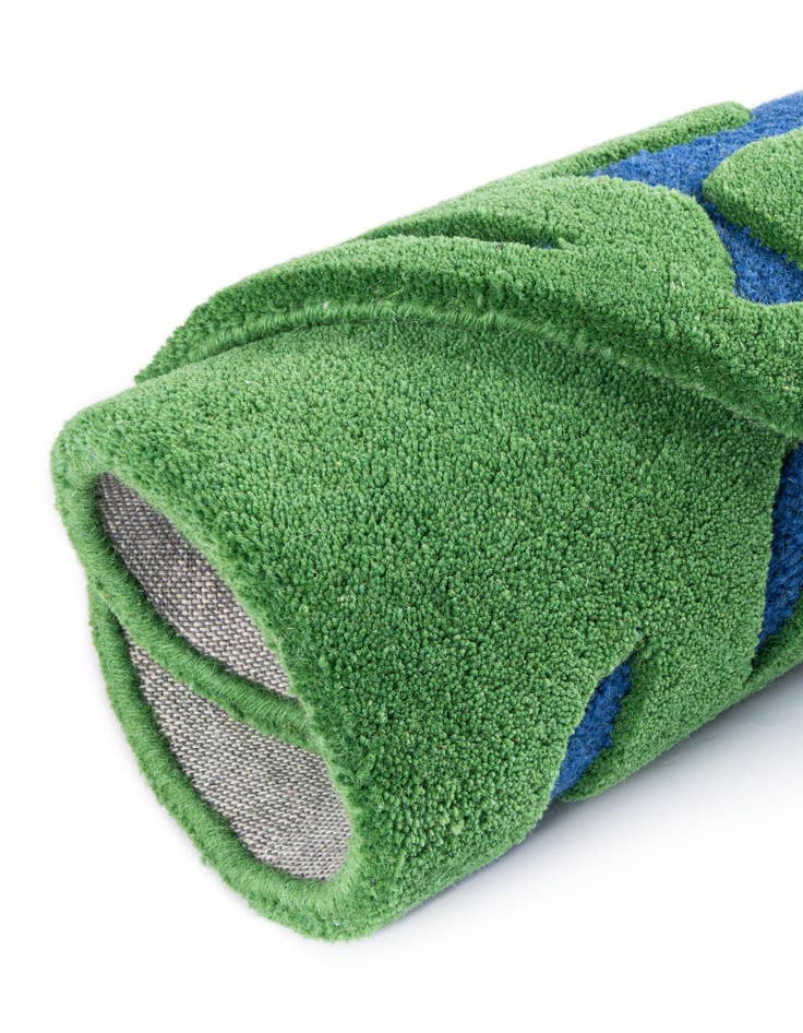 Detail image of 5' 1 x 5' 1 Playtime Kids Wool Freeform Rug