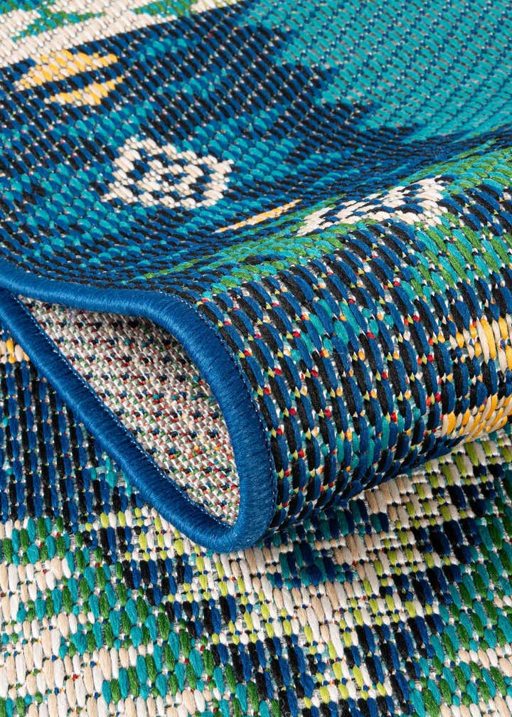 7' 10 x 10' Easy-Clean Baja Indoor / Outdoor Rug