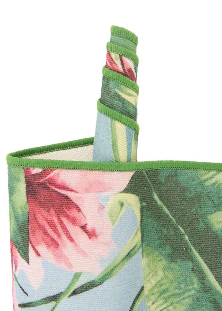 2' x 6' 1 Easy-Clean Jill Zarin Caribbean Indoor / Outdoor Runner Rug