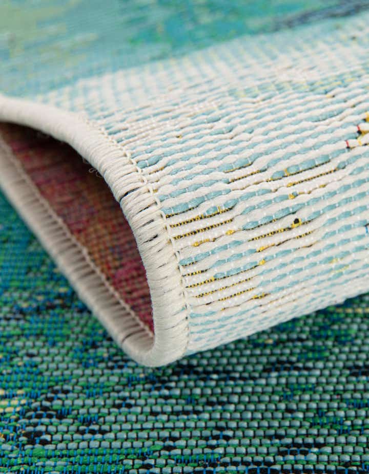 2' x 4' Easy-Clean Botanical Indoor / Outdoor Runner Rug