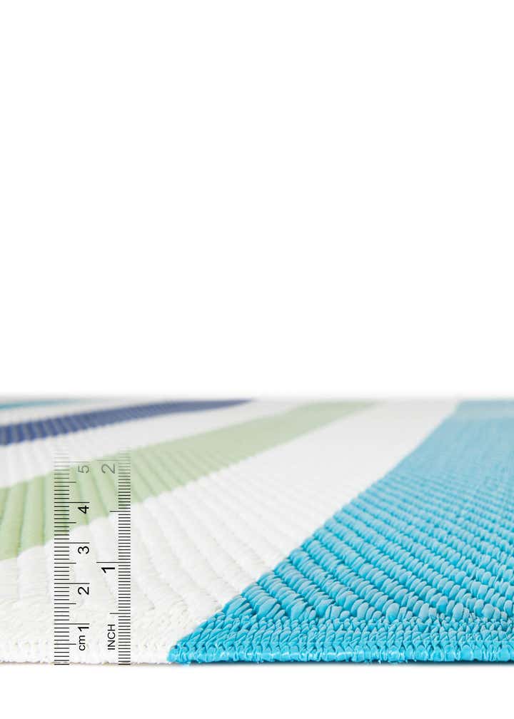 2' x 6' Easy-Clean Vista Breeze Indoor / Outdoor Runner Rug
