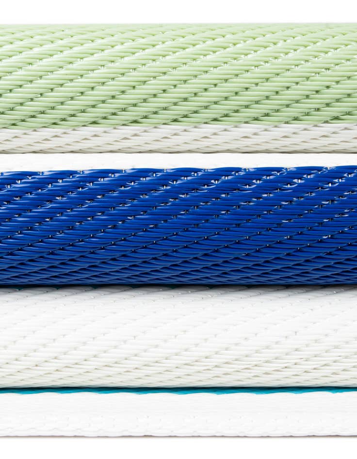 Detail image of 2' x 6'  Washable Vista Breeze Indoor / Outdoor Runner Rug