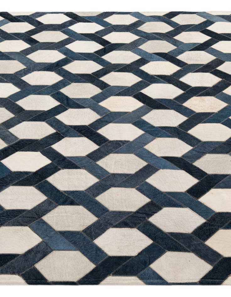 Detail image of 5' x 7' 11 Cowhide - Patchwork Rug