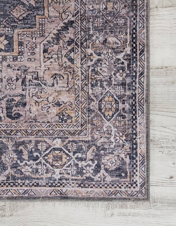 Detail image of 7' 10 x 7' 10 Yara Square Rug