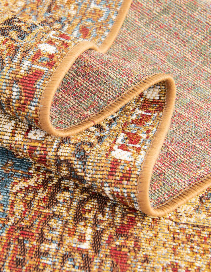 Detail image of 10' x 10'  Washable Traditional Indoor / Outdoor Square Rug