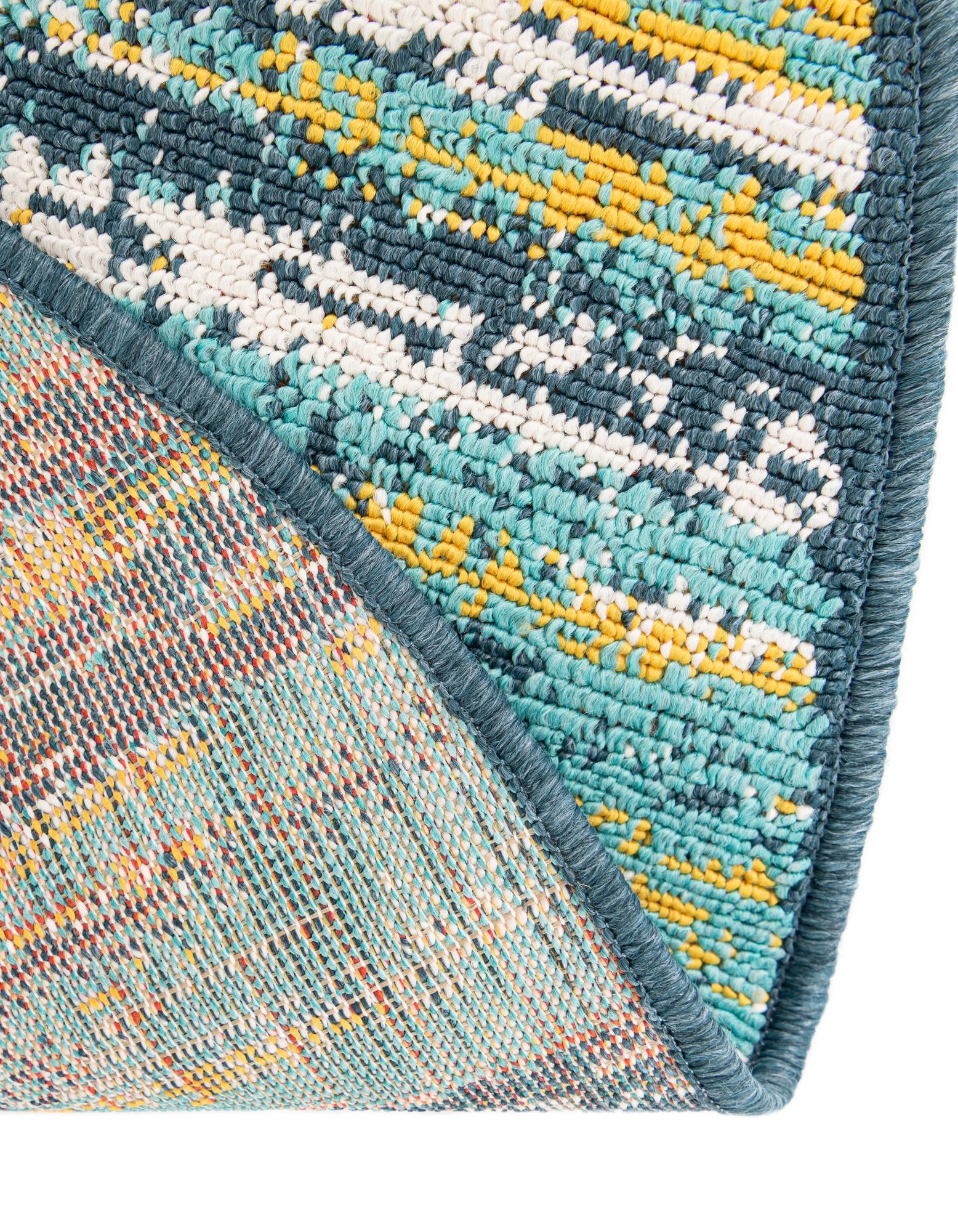 4' x 4' Easy-Clean Coastal Indoor / Outdoor Round Rug