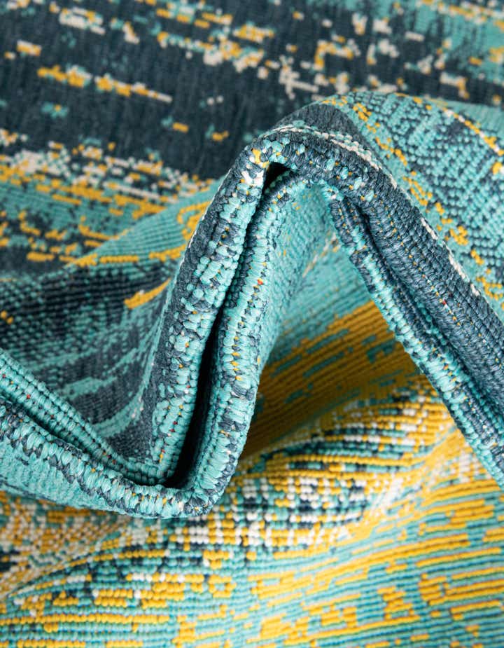 2' x 8' Easy-Clean Coastal Indoor / Outdoor Runner Rug
