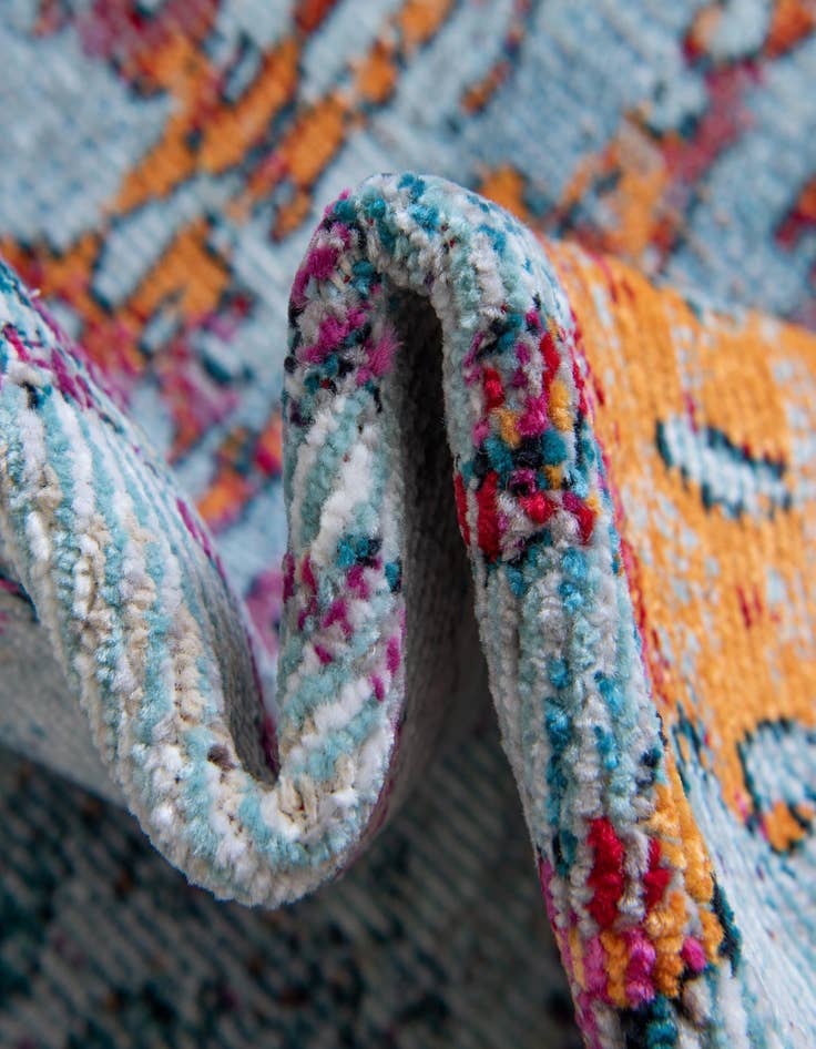 Detail image of 2' 2 x 6' Starlight Runner Rug