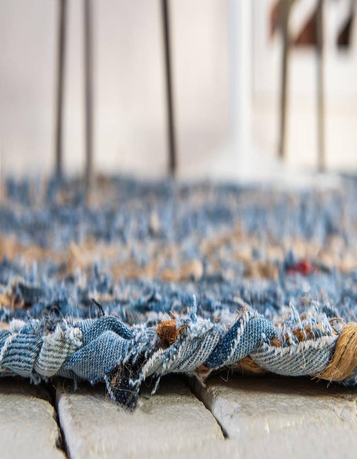 Detail image of 8' x 10'  Hand Braided Chindi Oval Rug