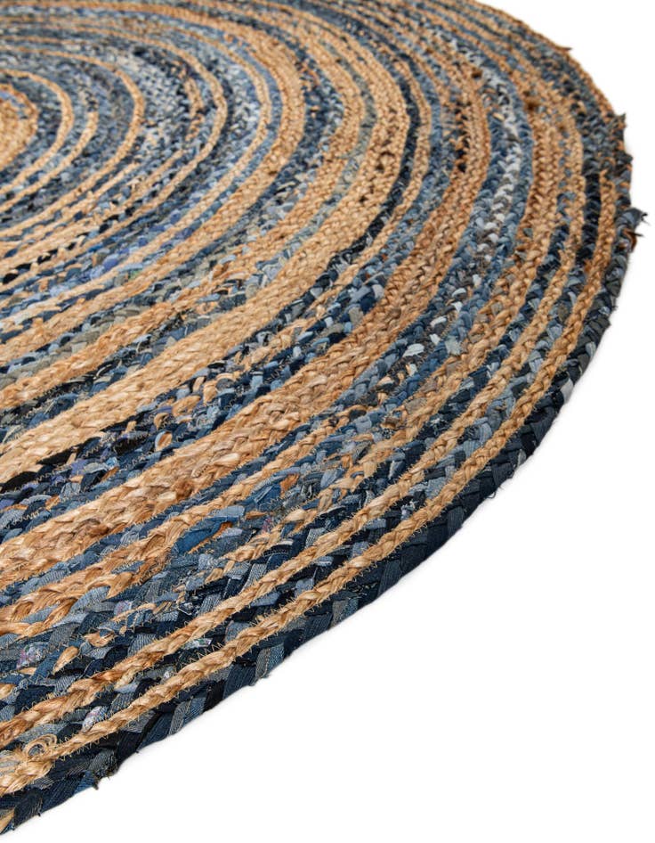 Detail image of 8' x 10'  Hand Braided Chindi Oval Rug