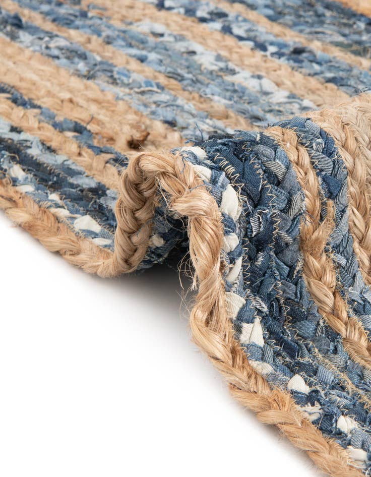 Detail image of 8' x 10'  Hand Braided Chindi Oval Rug