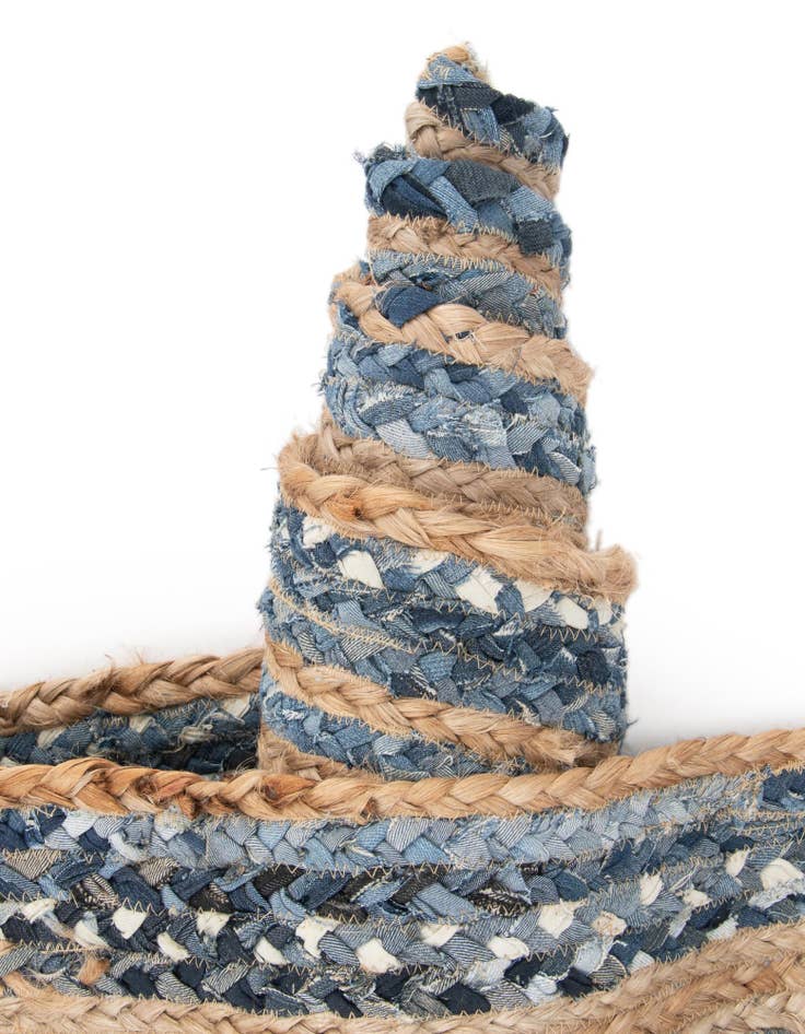 Detail image of 8' x 10'  Hand Braided Chindi Oval Rug