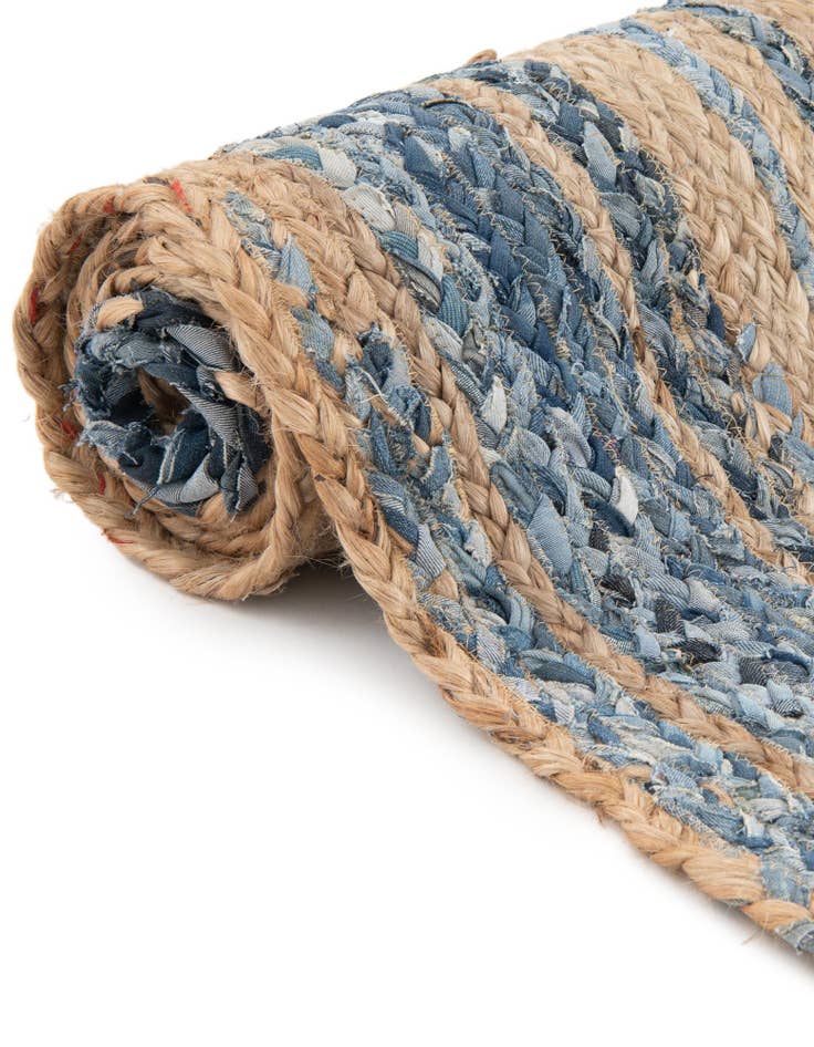 Detail image of 8' x 10'  Hand Braided Chindi Oval Rug