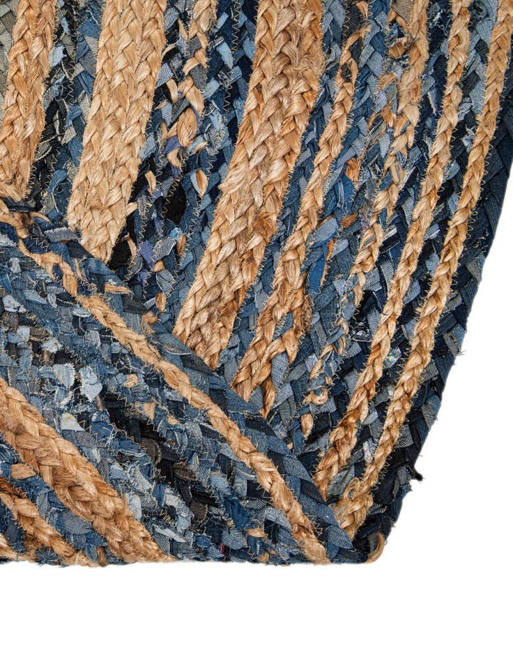 Detail image of 8' x 8'  Hand Braided Chindi Round Rug