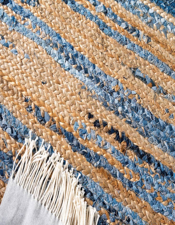 Detail image of 2' 6 x 6' 1  Hand Braided Chindi Runner Rug