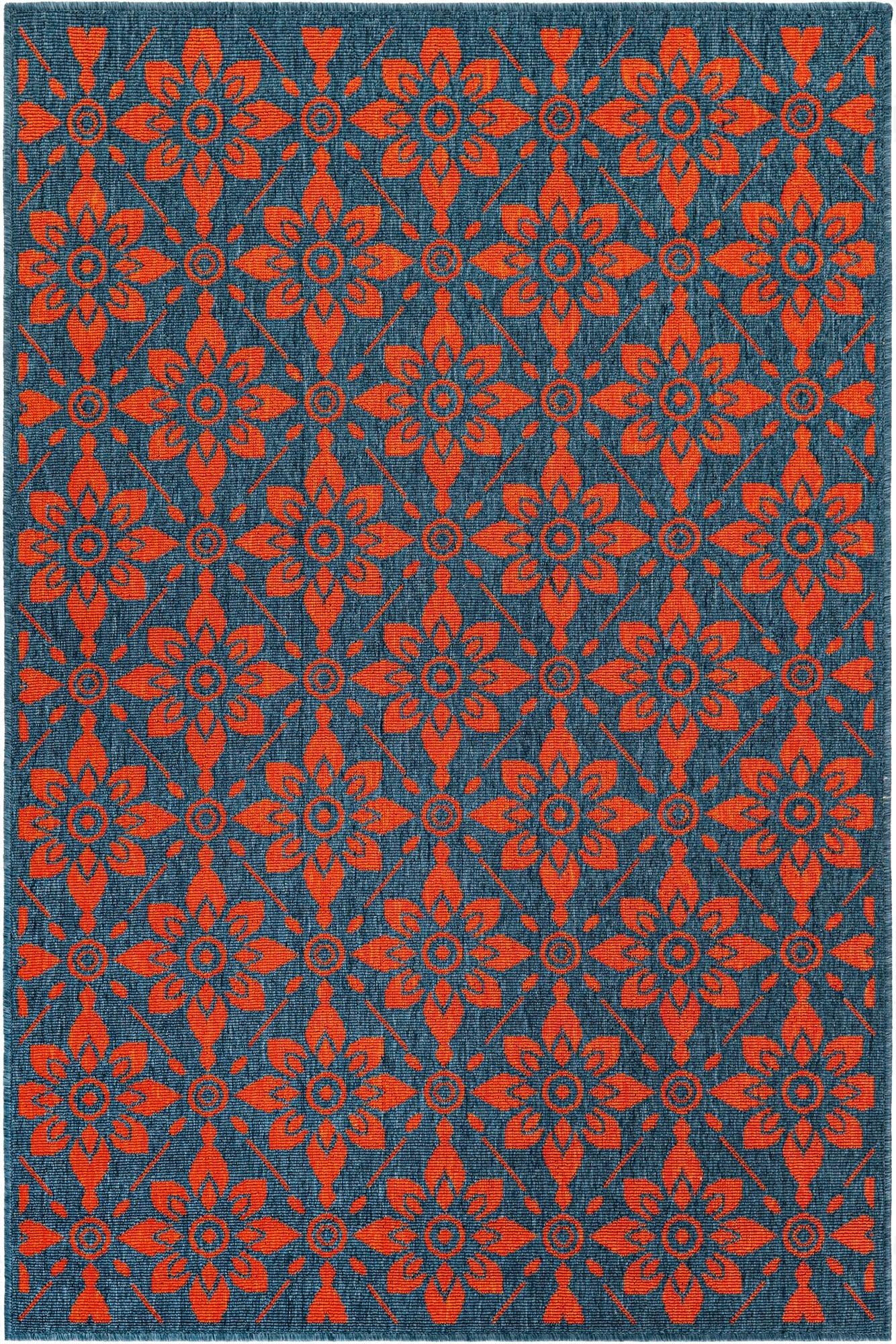 Primary image 4' x 6'  Washable Trellis Indoor / Outdoor Rug