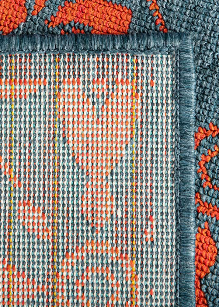 2' 7 x 12' Easy-Clean Lattice Indoor / Outdoor Runner Rug