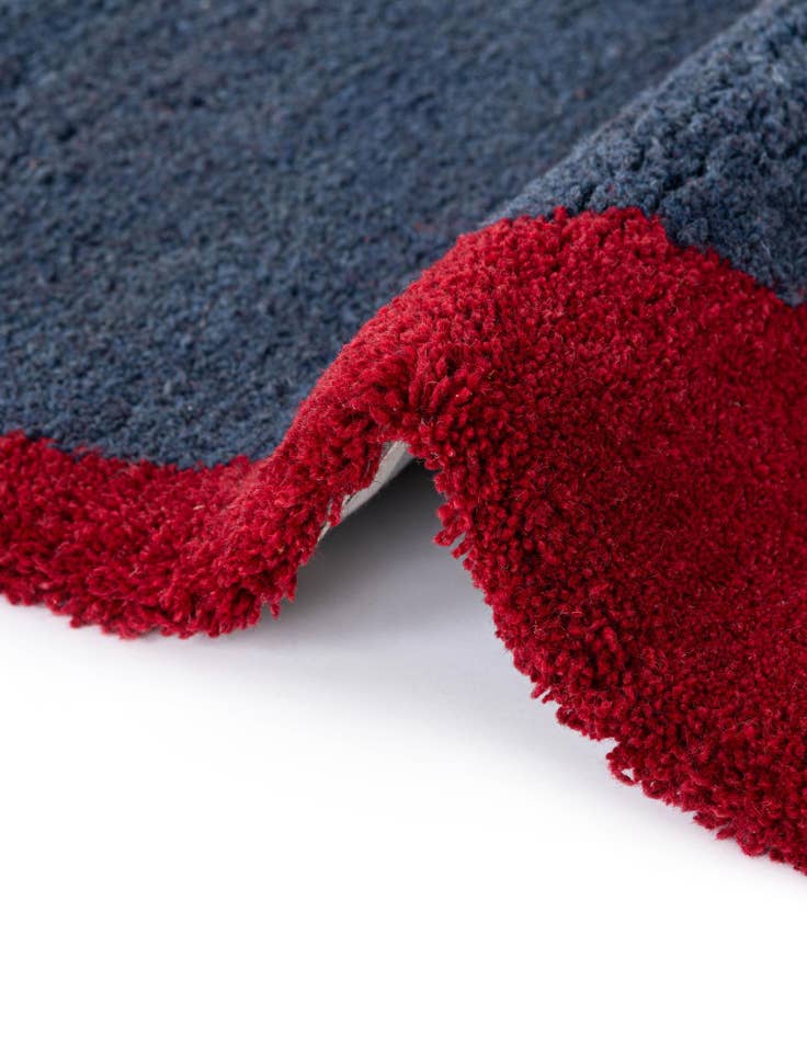 Detail image of 8' x 8' Handtufted Wool Square Rug