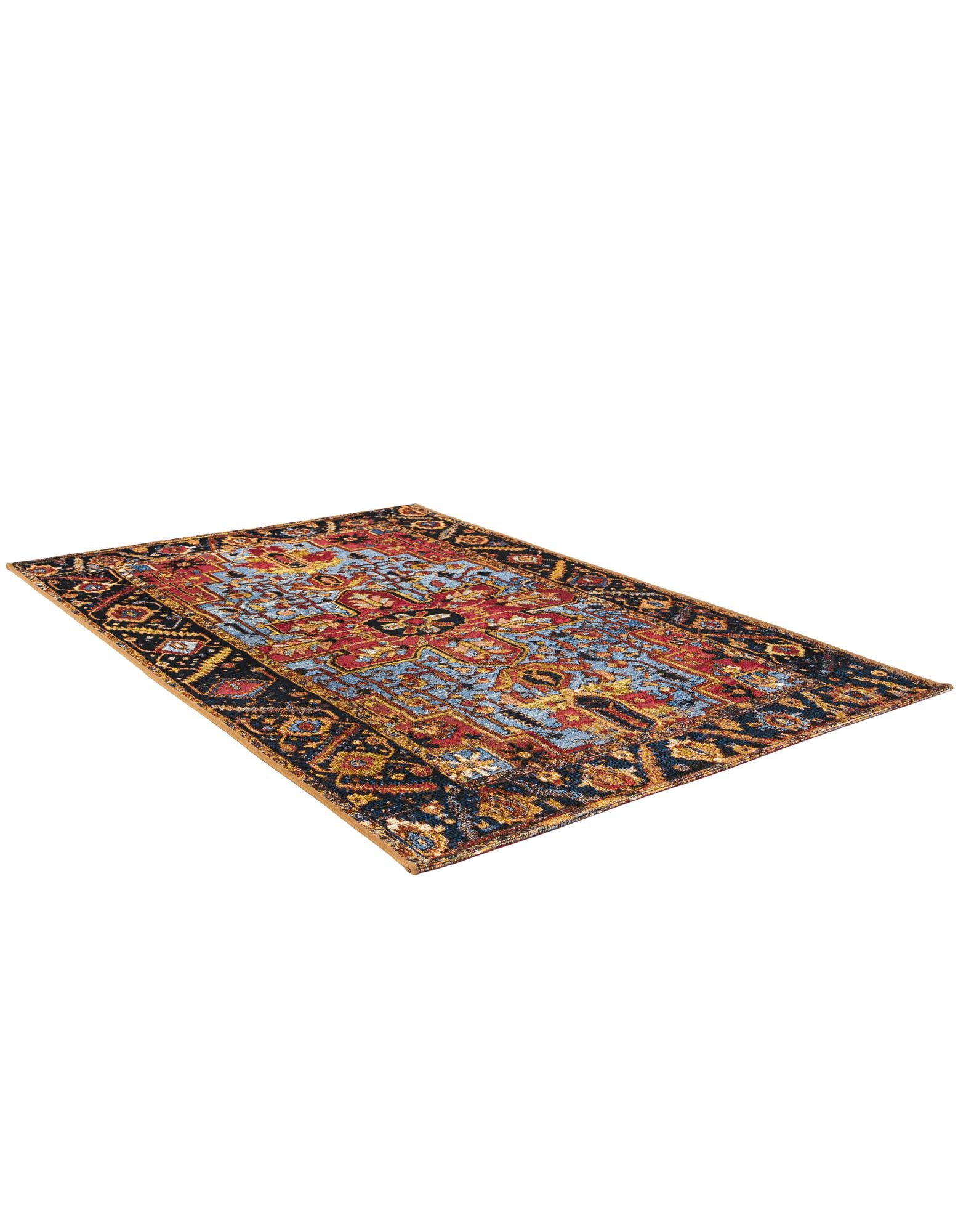 3' 3 x 5' 3 Easy-Clean Traditional Indoor / Outdoor Rug