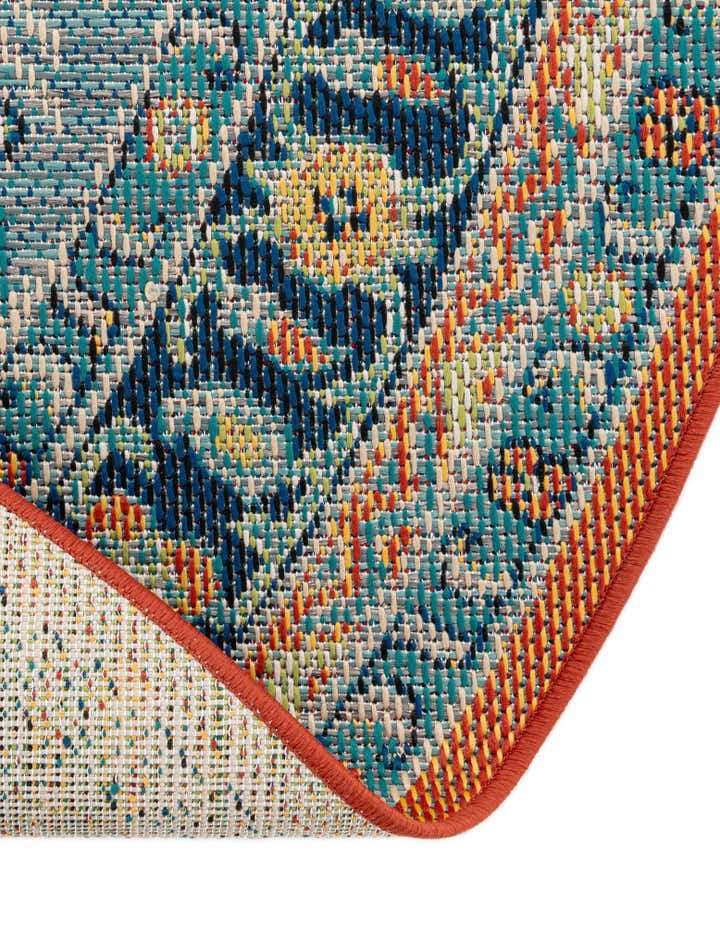 4' x 4' Easy-Clean Baja Indoor / Outdoor Round Rug