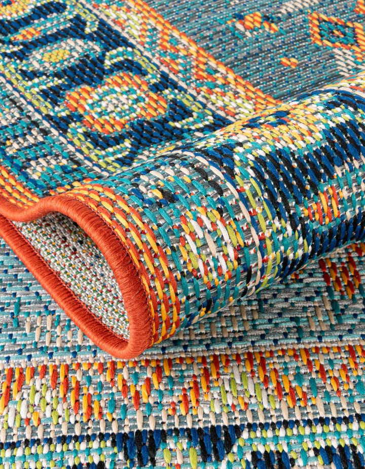 7' 10 x 7' 10 Easy-Clean Baja Indoor / Outdoor Square Rug