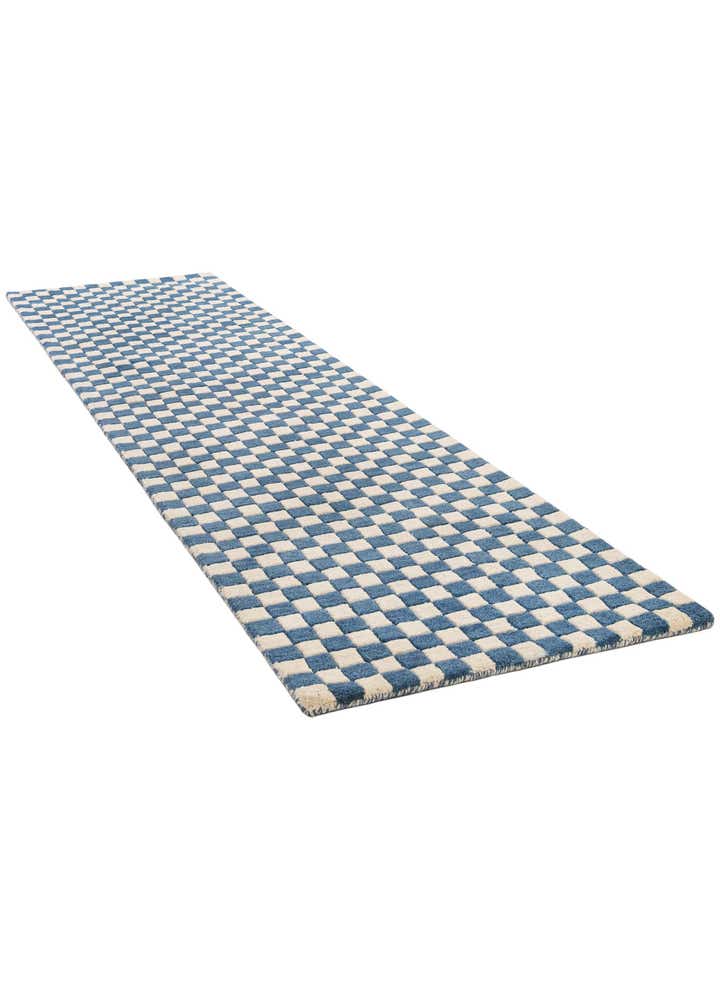 2' 7 x 10' Hand Tufted Wool Runner Rug