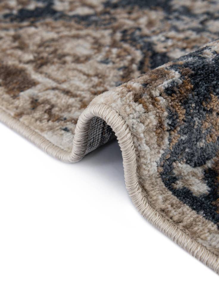 Detail image of 7' x 7' Villa Square Rug