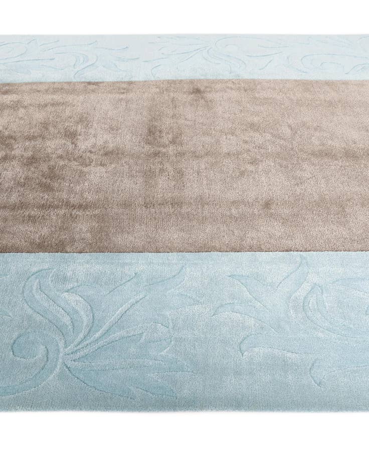 Detail image of 6' 9 x 9' 11  Hand Knotted Darya Wool Rug